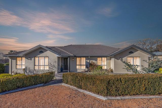 1 Bocciarini Court, NSW 2619