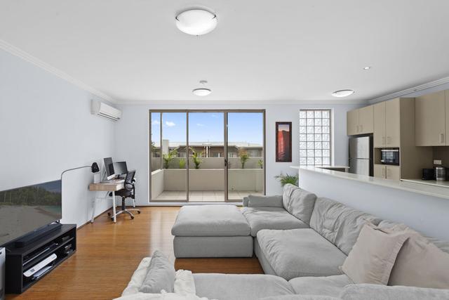5/5a Russell Street, NSW 2142
