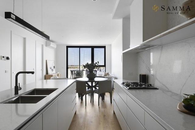 806/125 Bell Street, VIC 3079