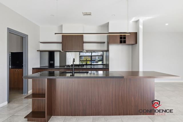 22 Tabrett Street, NSW 2620