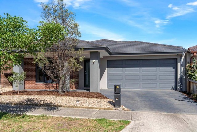 82 Whiteleaf Drive, VIC 3064