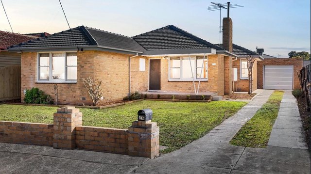 26 Newton Crescent, VIC 3075