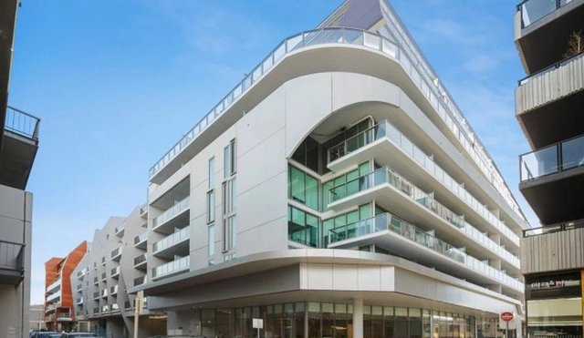 1102/15 Clifton Street, VIC 3181
