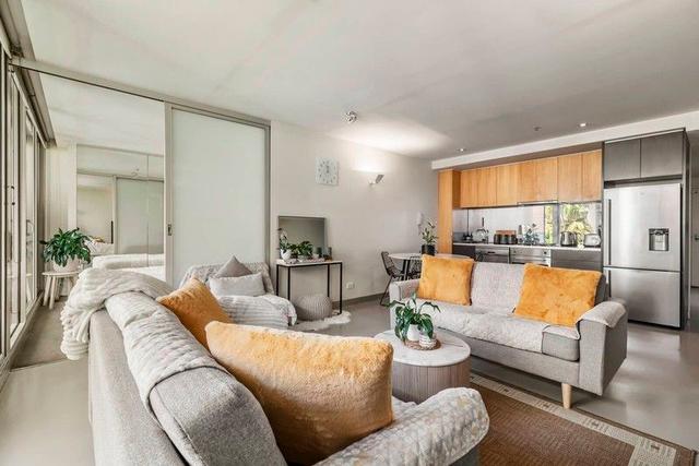 311/1 Danks Street, VIC 3207
