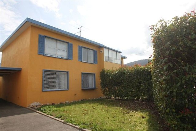 2/12 Hull Street, TAS 7010