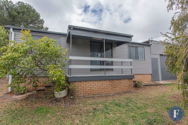 6 O'Brien Street, NSW 2810