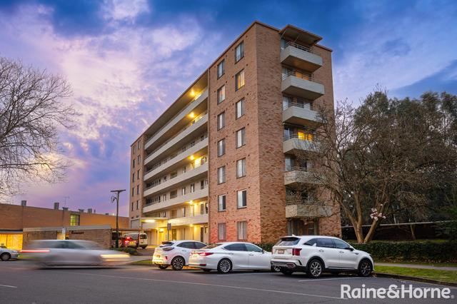 21/7 Sturt Street, NSW 2650