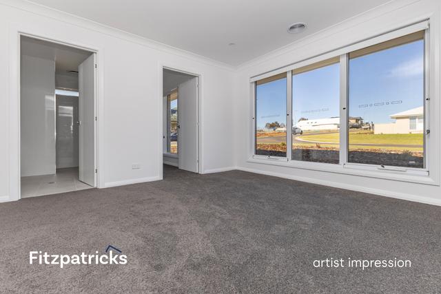 10 Tooleybuc Street, NSW 2650