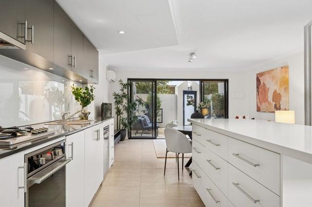 21/200 Rokeby Road, WA 6008