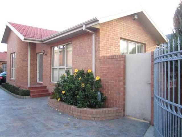 1/1278 Centre Road, VIC 3168