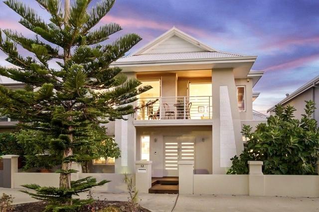 12 Tenerife Boulevard, WA 6025