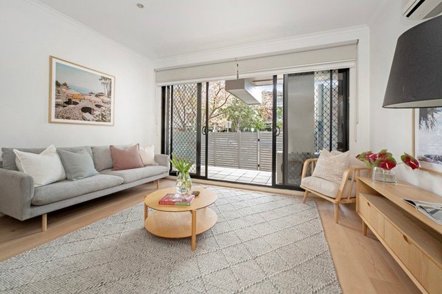 2/69 Wellington Street, VIC 3182