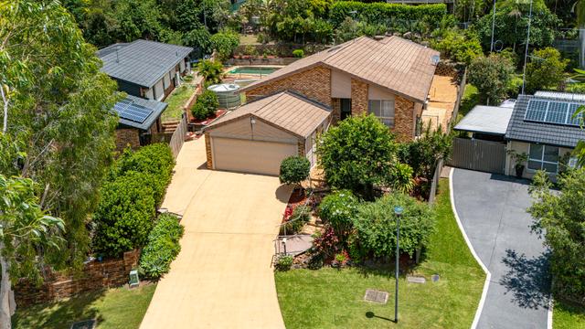 8 Banek Place, QLD 4053