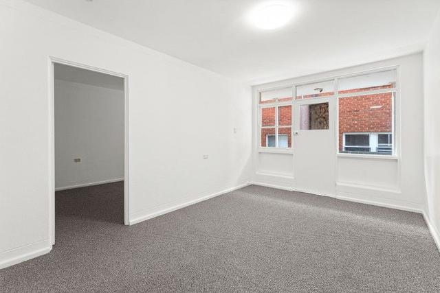 2/4 Searl Road, NSW 2230