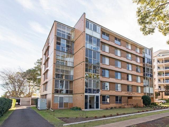 2/33-35 Tourist Road, QLD 4350