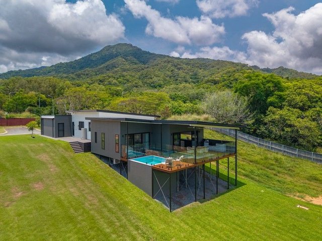 8 Kara Close, QLD 4870