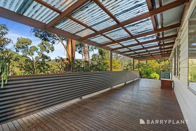 12 Railway Road, VIC 3796