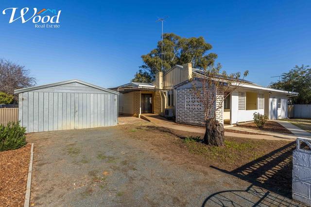 5 Elm St, NSW 2658