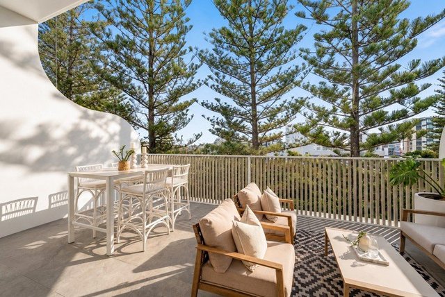 4/2 Twenty Second Avenue, QLD 4221