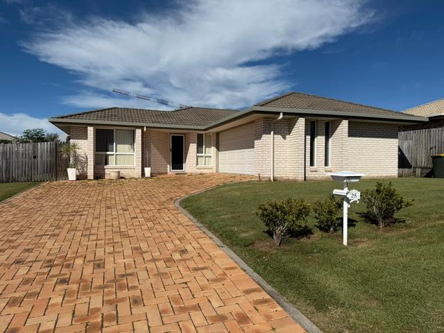 25 Picadilly Circuit, QLD 4655