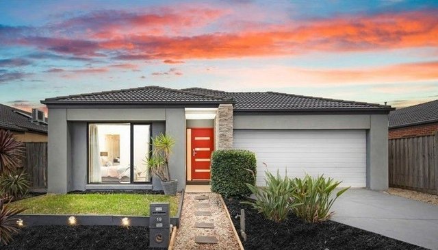 19 Baltic Circuit, VIC 3030