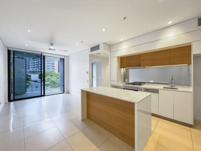 1024/33 Remora Road, QLD 4007