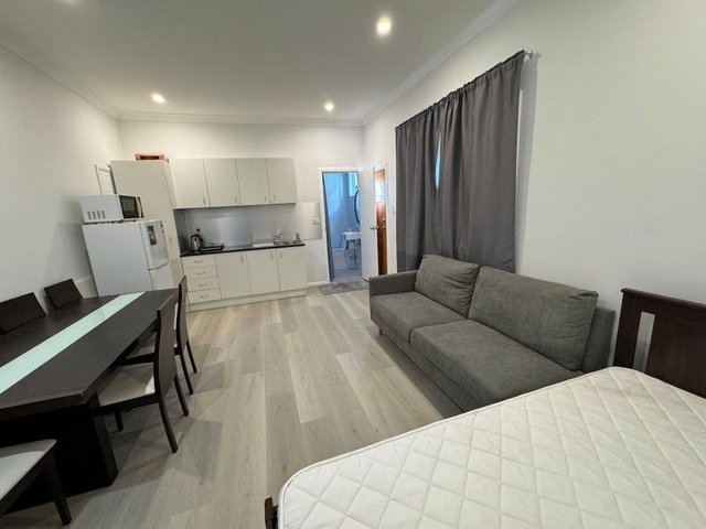 1A Booth St, NSW 2145