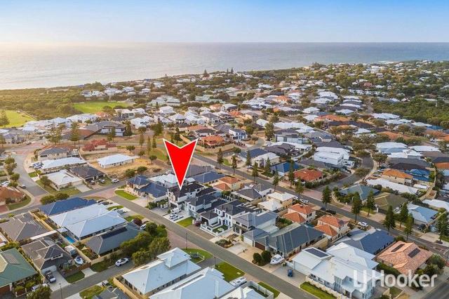 12 Beachport Way, WA 6210
