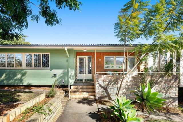 17 Coolong Street, QLD 4122