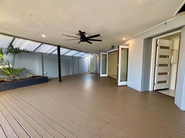 1/ 32 Killowill Avenue, QLD 4216