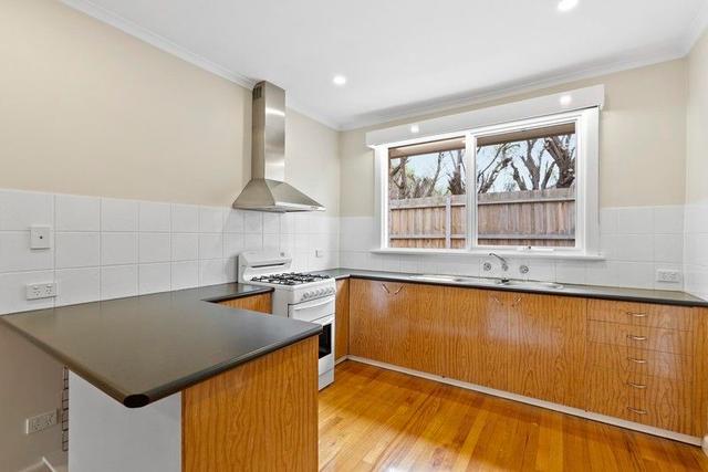 2/9 Hollsmoor Road, VIC 3124