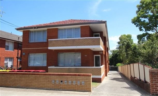 8/49 Denman Avenue, NSW 2195
