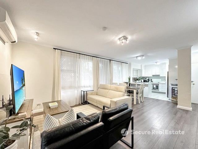 4/8 Carr Street, QLD 4067