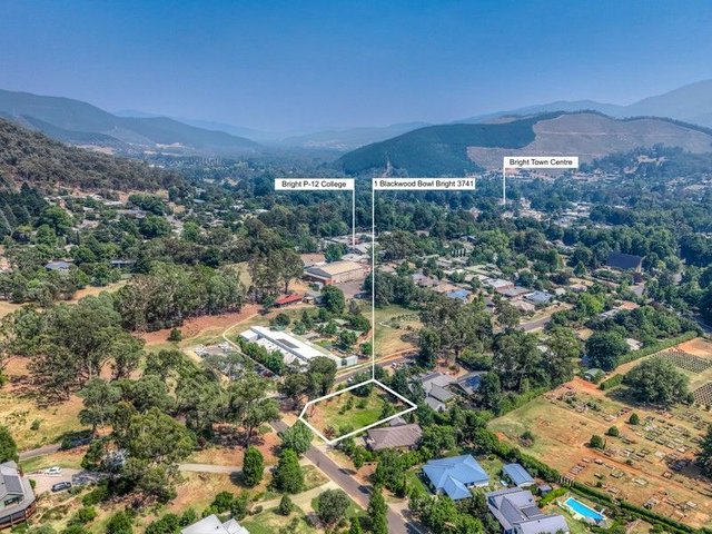 1 Blackwood Bowl, VIC 3741