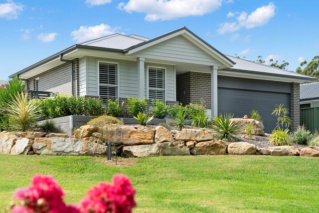 2 Brookwater Crescent, NSW 2539
