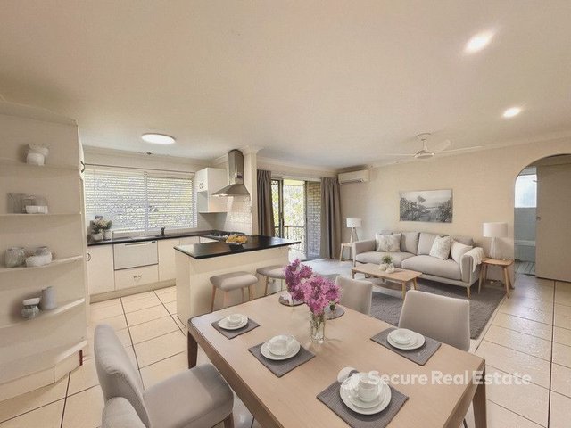 4/15 Ascog Tce, QLD 4066