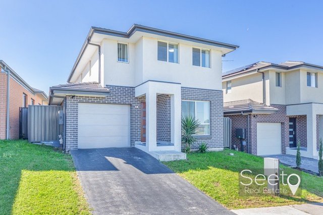 14 Tussock Avenue, NSW 2570