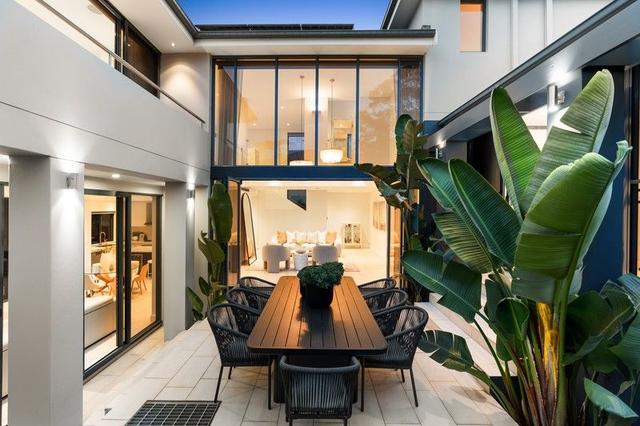 8 Warners Avenue, NSW 2068