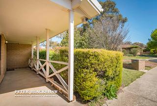 Veranda to front entry