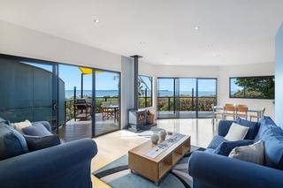 Open Plan Living with Stunning Bay Views