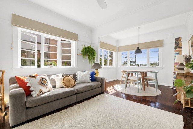 1/57 Woodland Street, NSW 2093