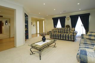 Formal Living (2005-03-24)