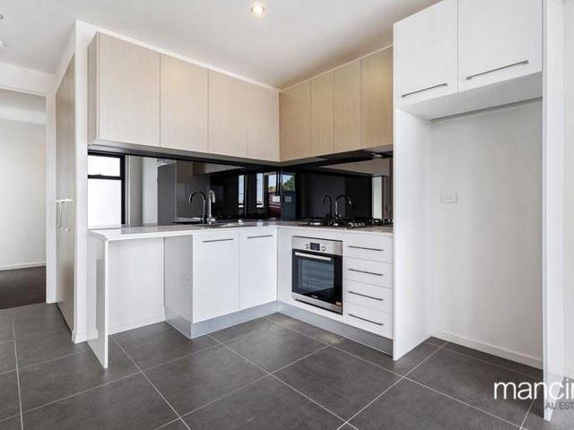 12/630 Barkly Street, VIC 3012