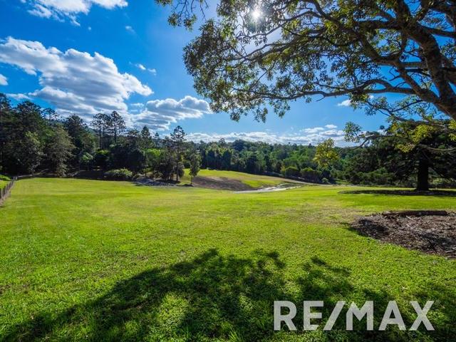 11 Camfin Road, QLD 4500