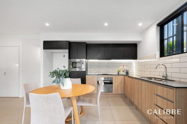 401/17 View  Street, QLD 4122