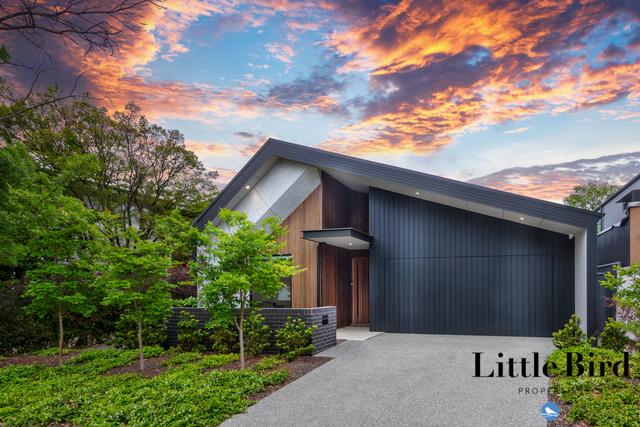 6 Hopetoun Cct, ACT 2600