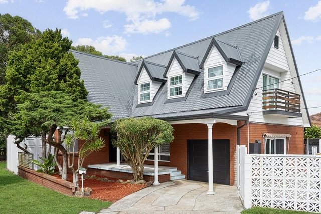 2 Coreen Place, NSW 2216