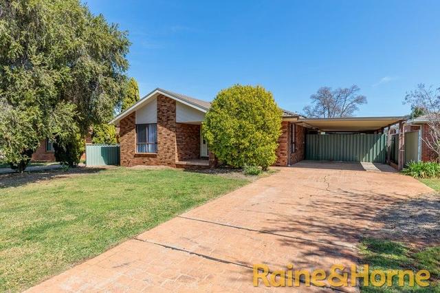 7 York Street, NSW 2830