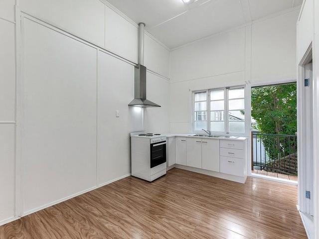 2/52 Hampstead Road, QLD 4101