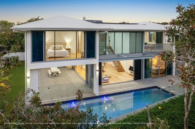 5 Sunset Beach Avenue, QLD 4573